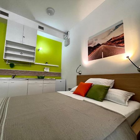 Green Apartman Zagreb Buitenkant foto